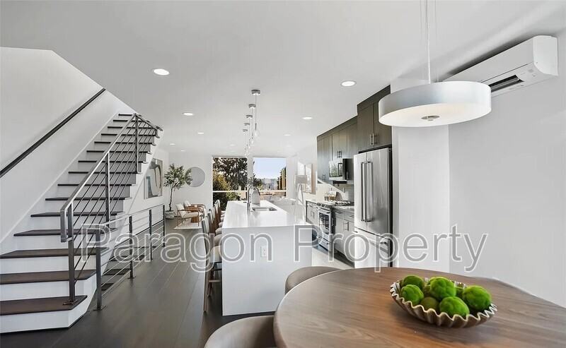 2343 10th Ave E #E - Photo 2 of 29