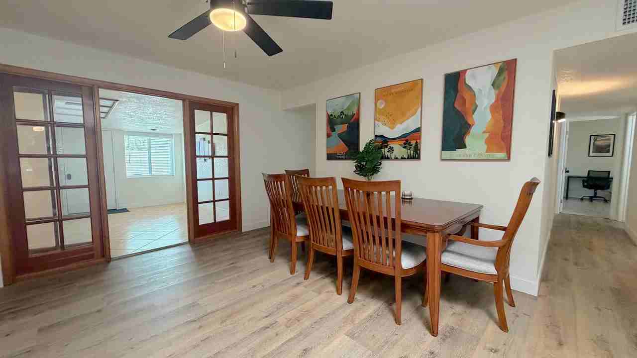 W Glenrosa Ave - Photo 3 of 17