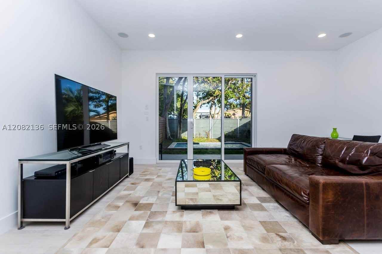 2875 Sw 33rd Ct #2875 - Photo 2 of 48