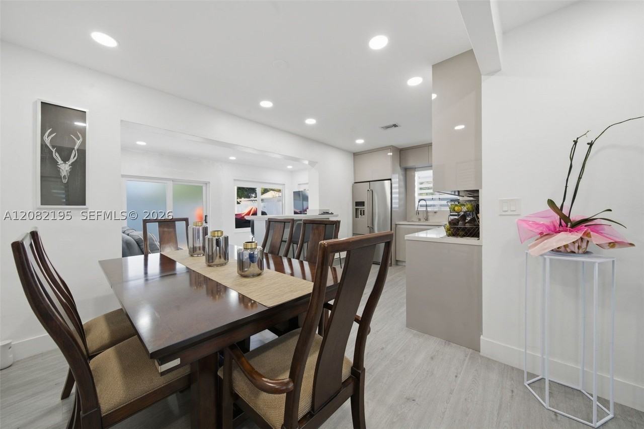 7680 Juniper St #7680 - Photo 5 of 31