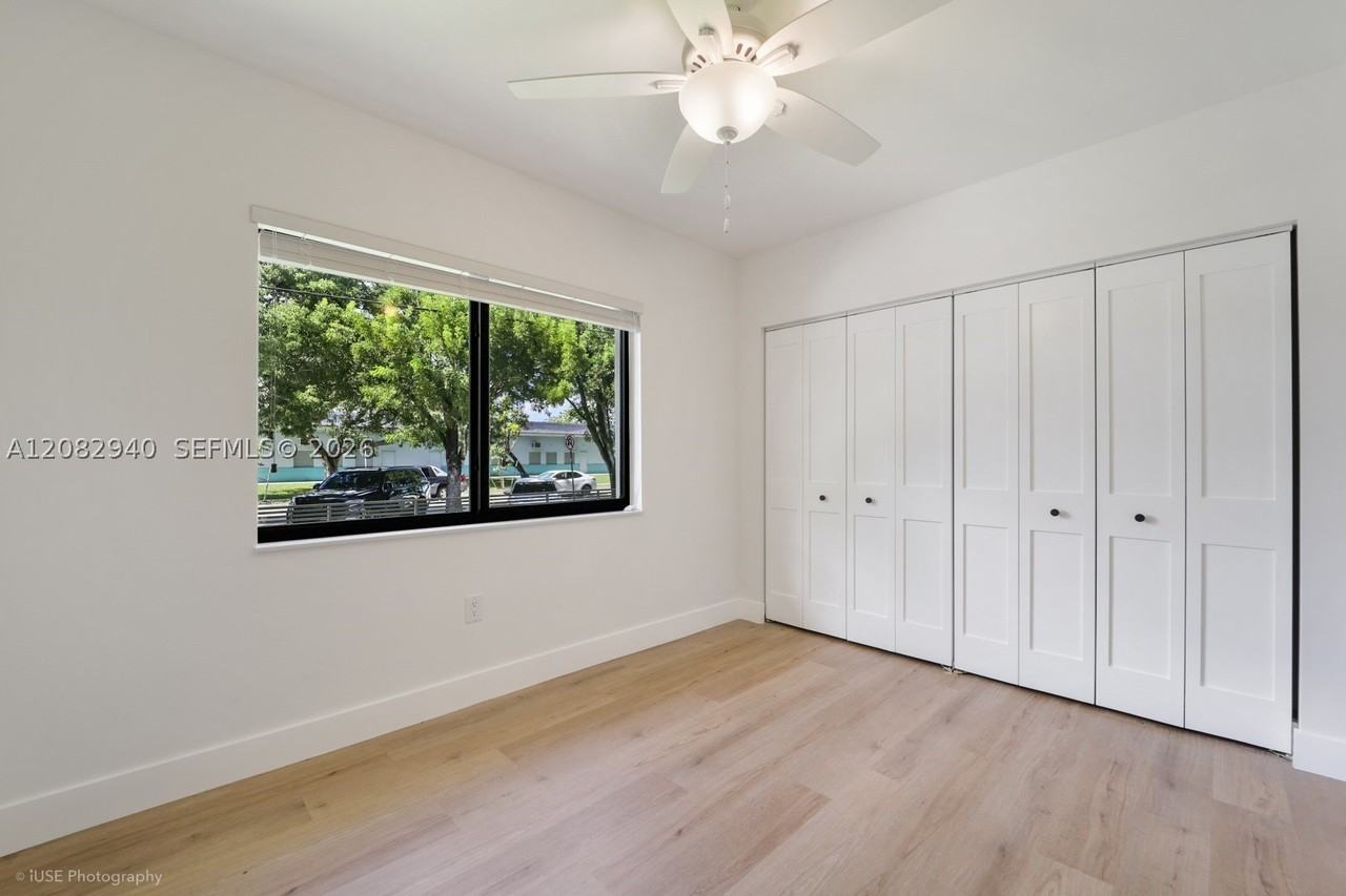 5970 Sw 16th St - Photo 6 of 17