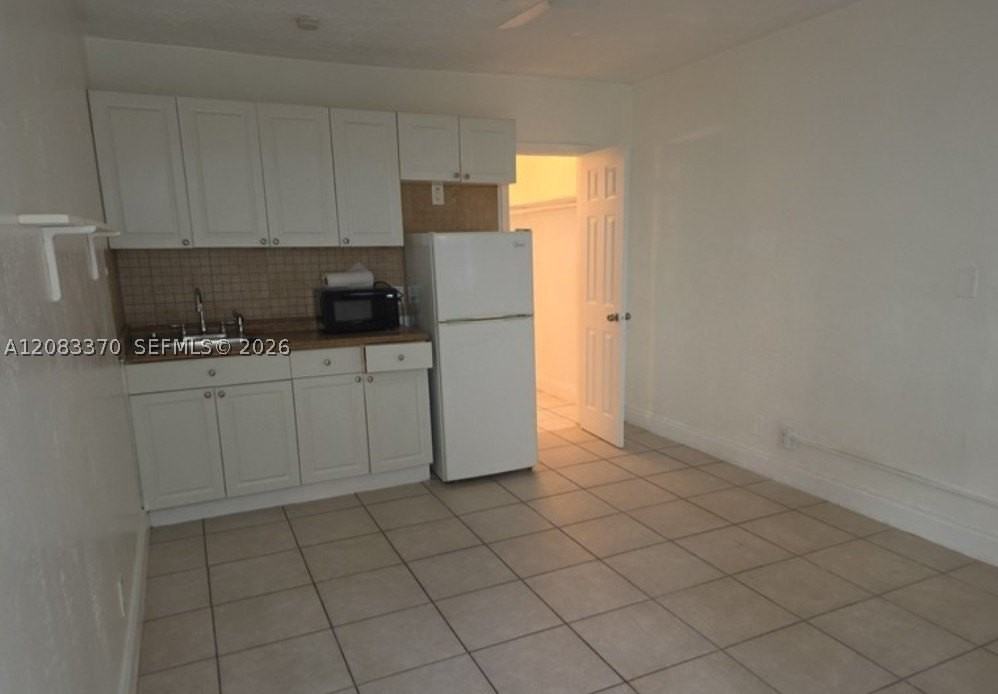 341 Monroe St #4 - Photo 2 of 5