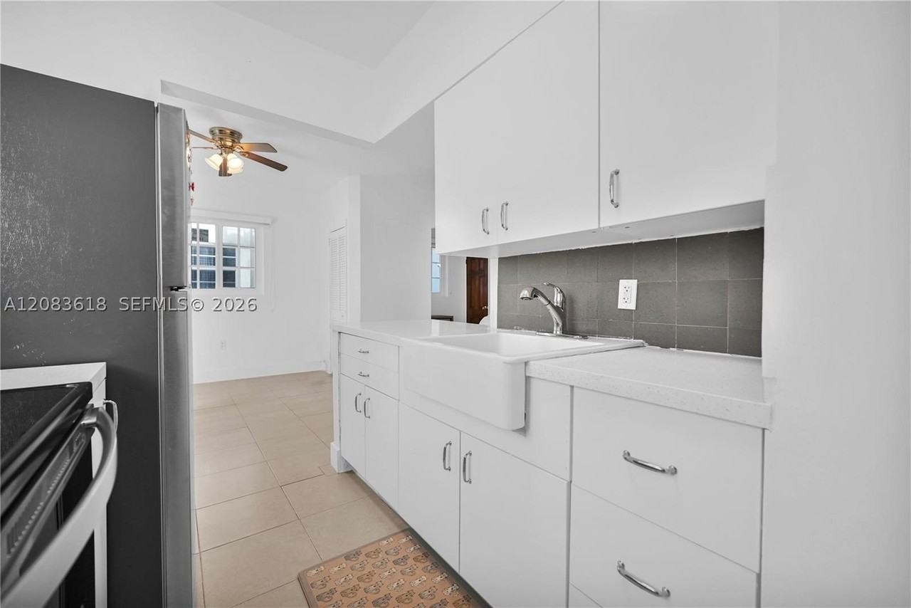 1195 Marseille Dr #5 - Photo 6 of 13