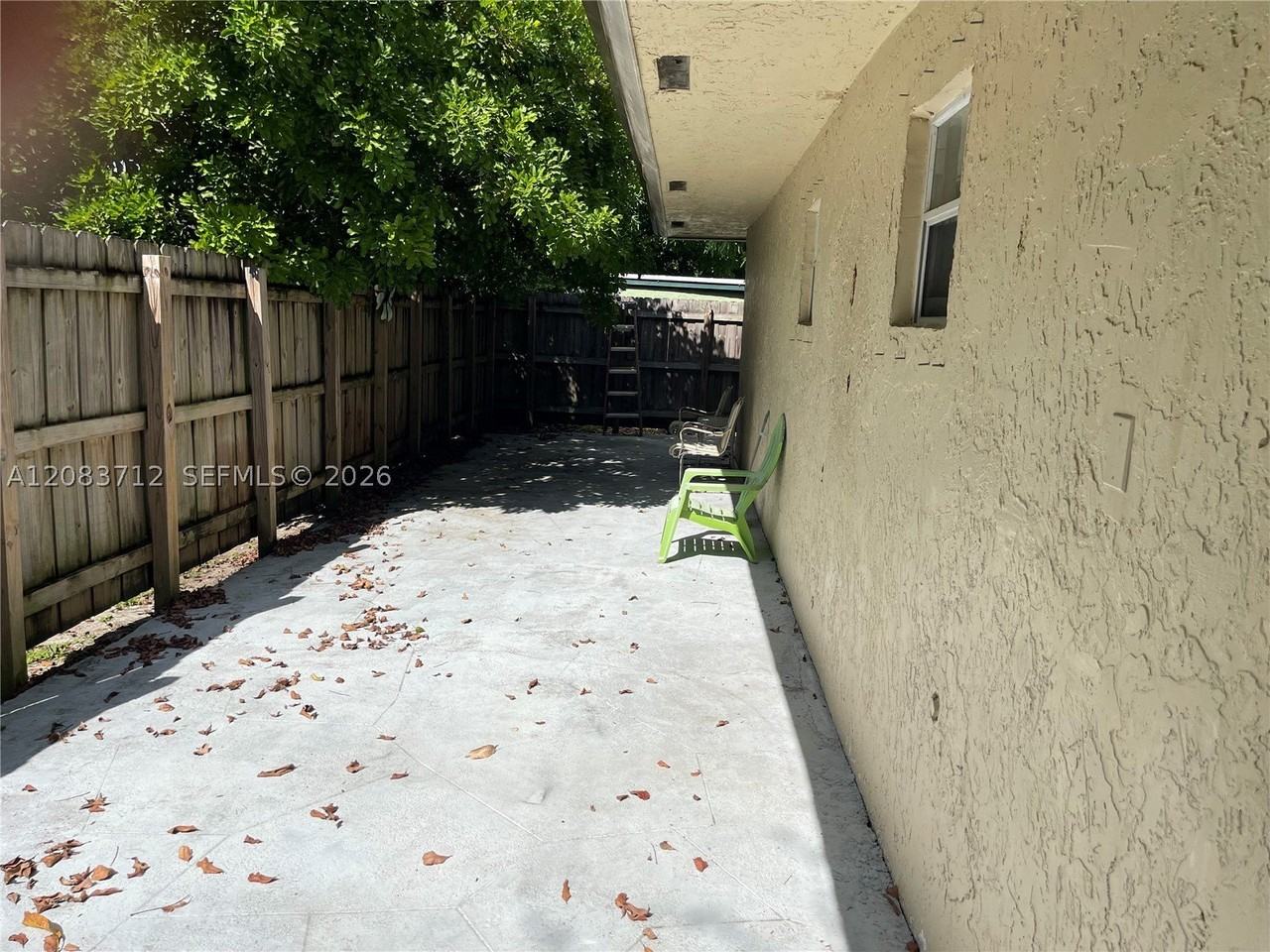 614 Nw 2nd St #A - Photo 2 of 18
