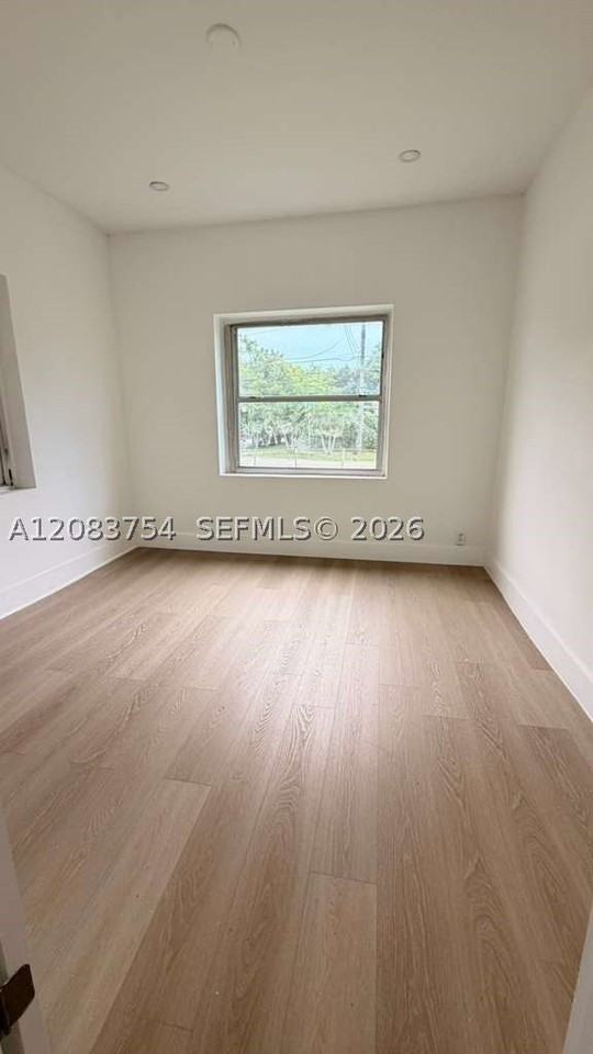 3090 Nw 33rd St #1 - Photo 4 of 4