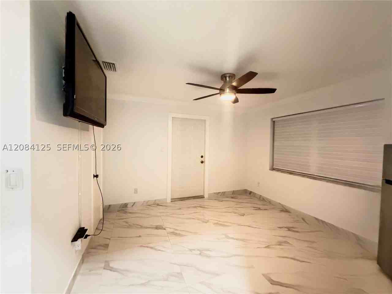 12694 Sw 191st Ter - Photo 3 of 16