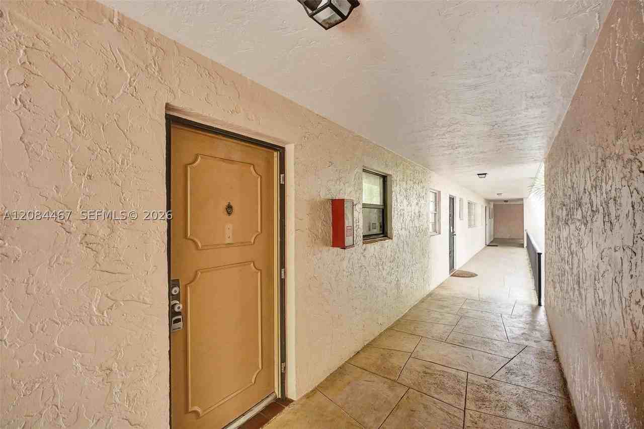 469 N Pine Island Rd #B306 - Photo 2 of 29