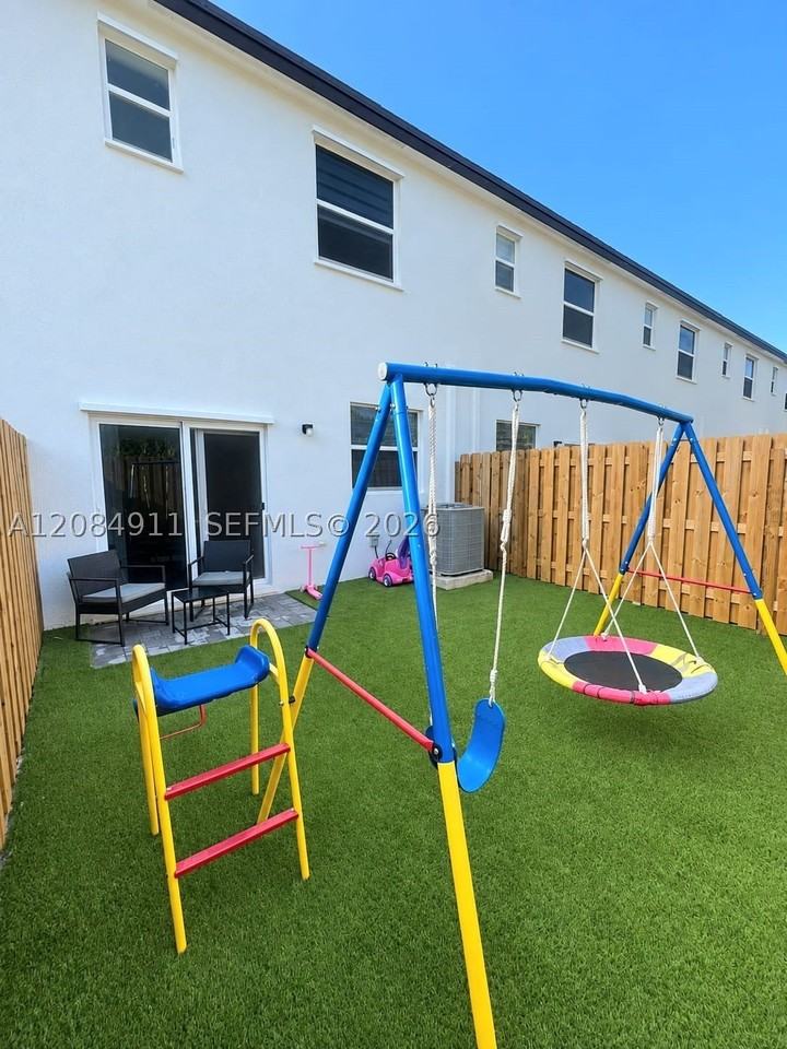 17821 Sw 356th Ter - Photo 2 of 46