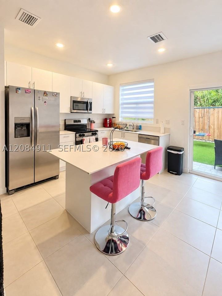 17821 Sw 356th Ter - Photo 5 of 46