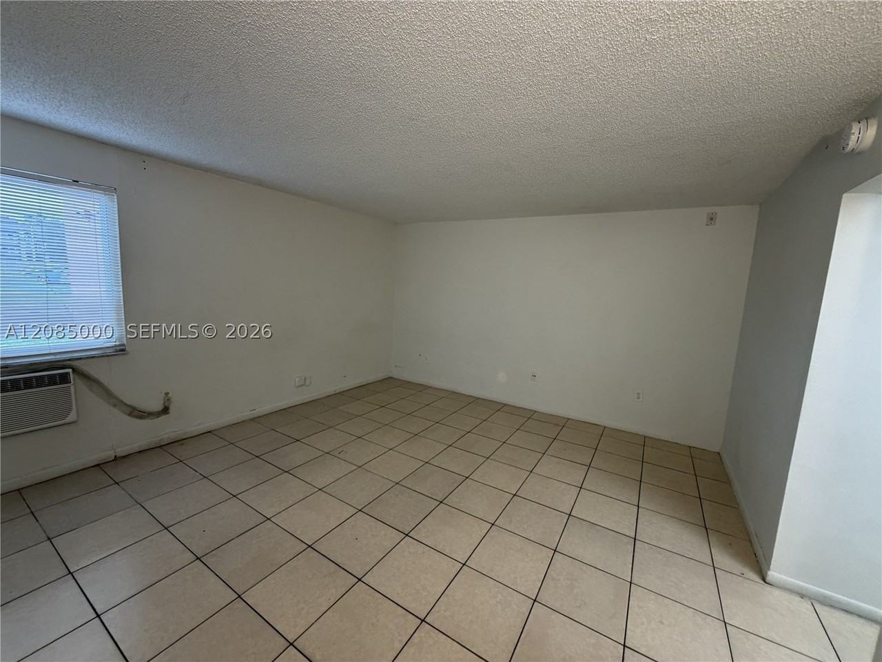 7010 Nw 186th St #5-121A - Photo 4 of 8