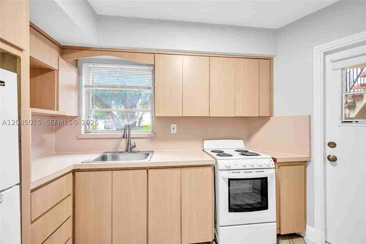 1631 Ne Miami Gardens Dr #133 - Photo 3 of 16
