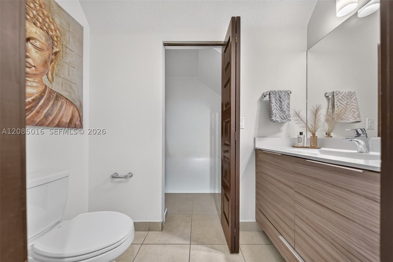 15490 Nw 91st Ct #0 - Photo 4 of 39