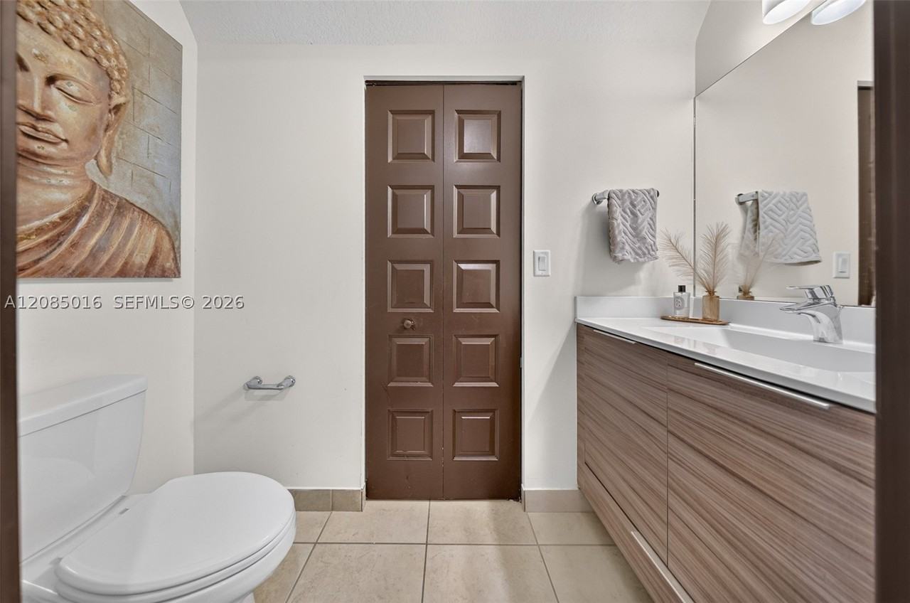 15490 Nw 91st Ct #0 - Photo 5 of 39