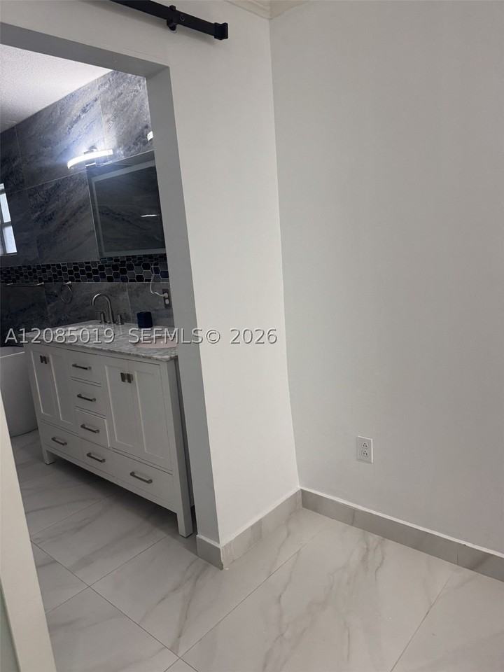 15336 Sw 172nd Ter - Photo 6 of 6