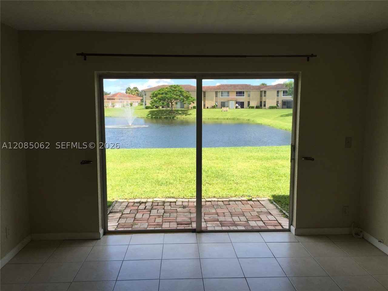 909 Twin Lakes Dr #3F - Photo 7 of 16