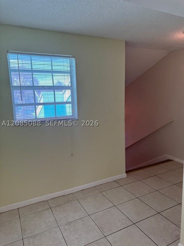 2610 Se 20th Ct #205A - Photo 6 of 24