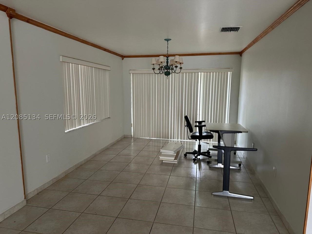 9425 Sw 155th Ave - Photo 7 of 29