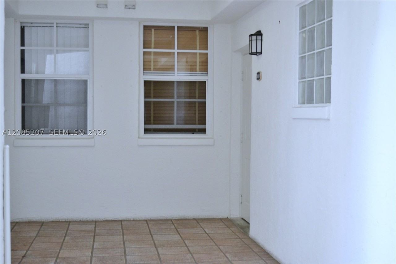 3225 Ne 184th St #10103 - Photo 2 of 45