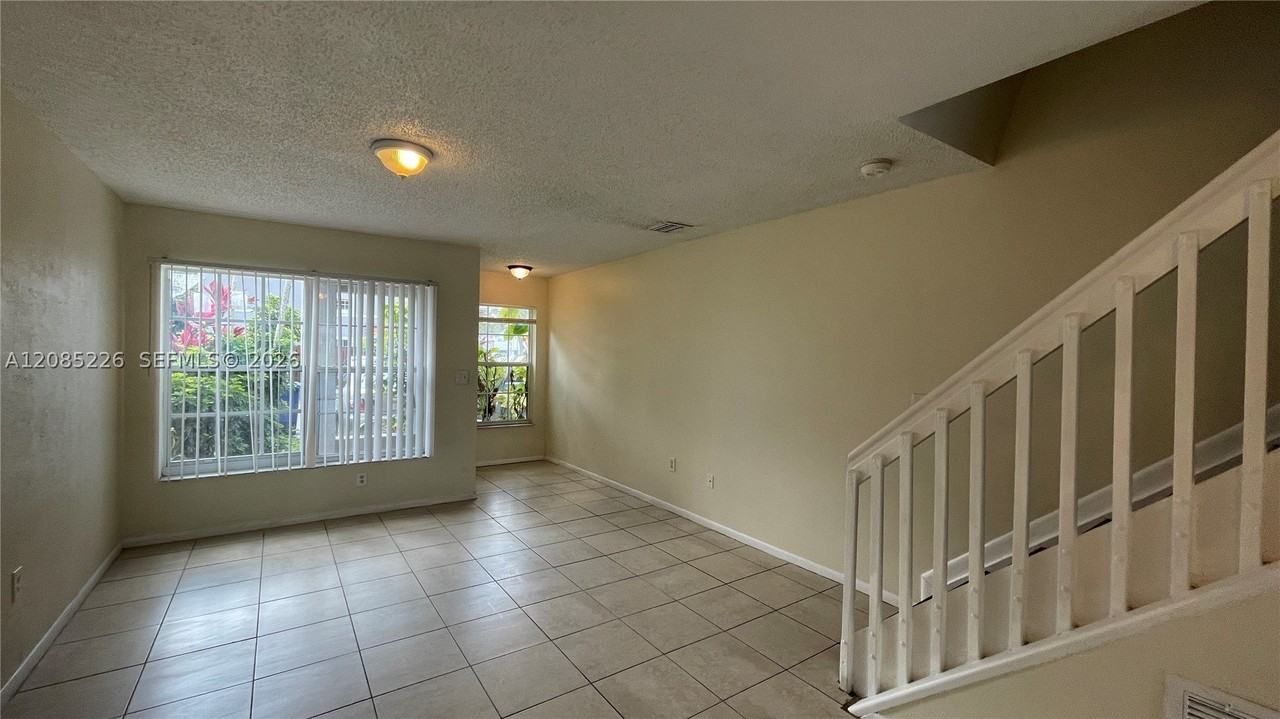 8467 Sw 22nd St #8467 - Photo 4 of 21