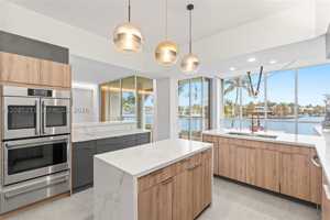 featured image of 3801 Ne 207th St #TH6