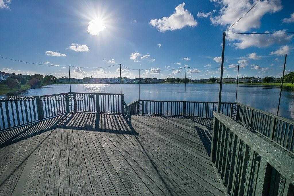 3429 Nw 44th St #205 - Photo 4 of 41