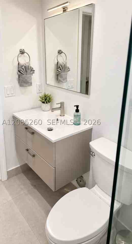 245 Ne 33rd St #103 - Photo 5 of 11