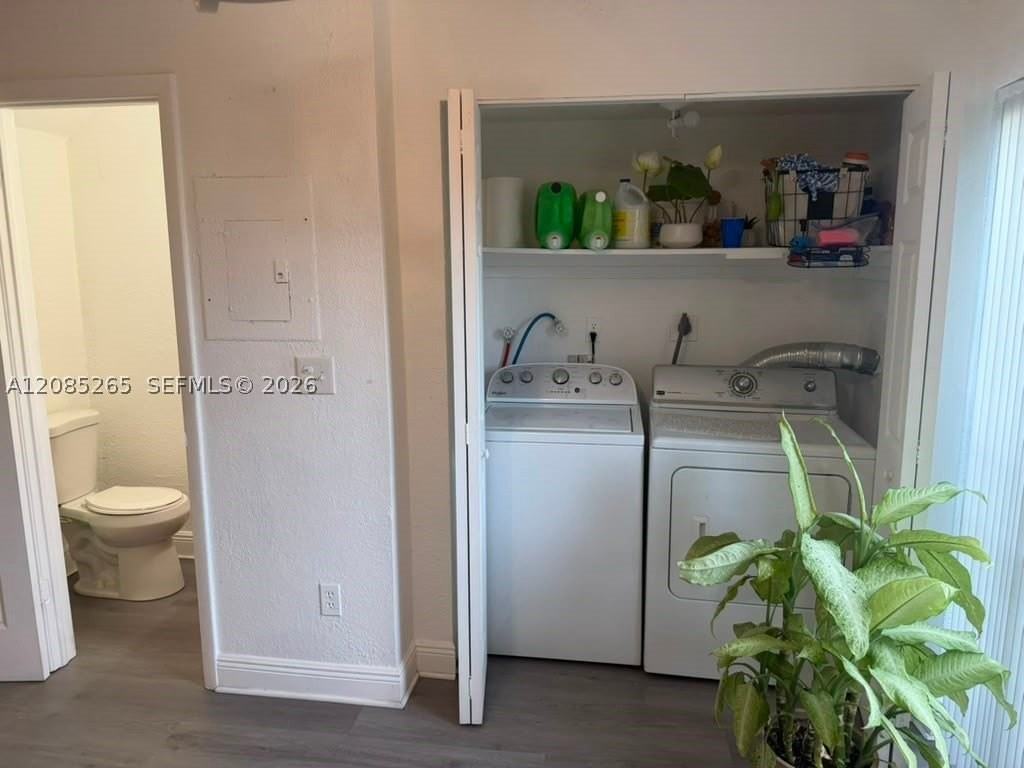 42 W 7th St #202 - Photo 3 of 15