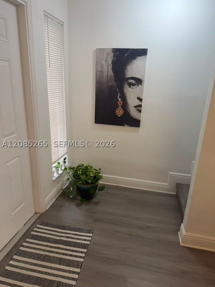 42 W 7th St #202 - Photo 5 of 15
