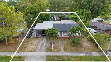 featured image of 4621 Sw 31st Dr