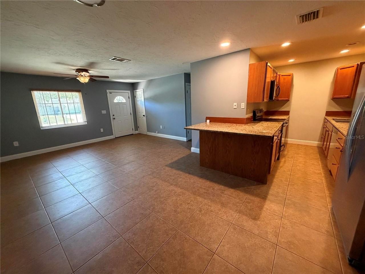 3965 Corona Ln - Photo 3 of 14