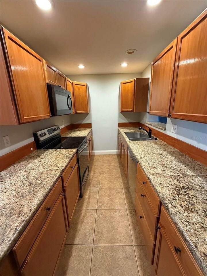 3965 Corona Ln - Photo 5 of 14