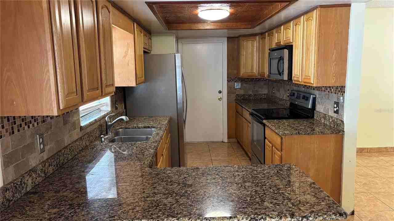 8413 Purcell Dr - Photo 6 of 26