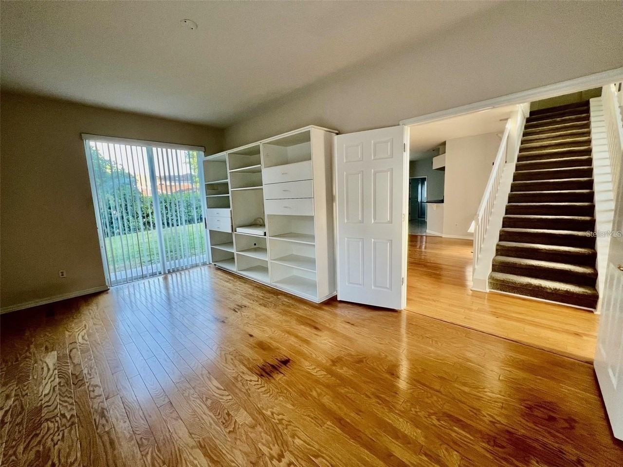 1831 Abbots Hill Dr - Photo 4 of 29