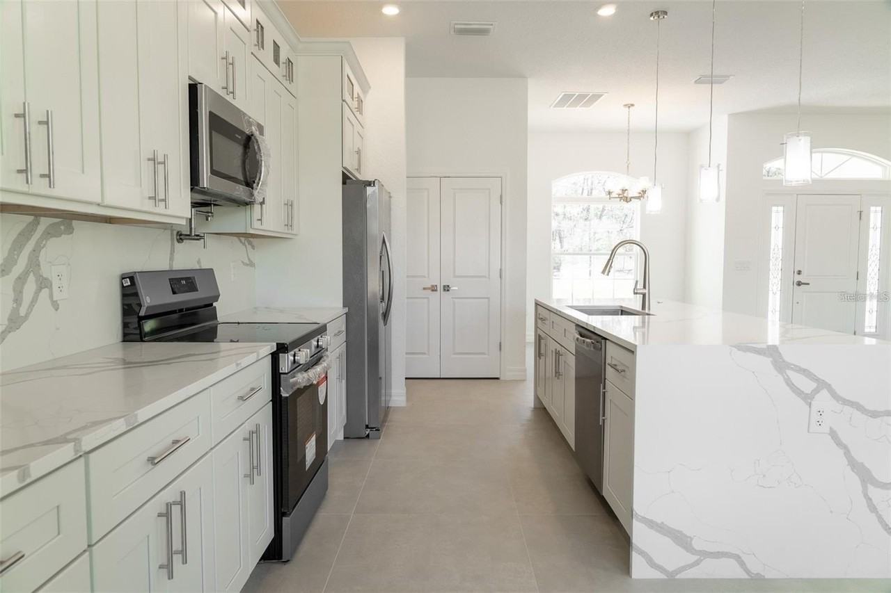 17820 Sw 33rd Ter - Photo 7 of 18
