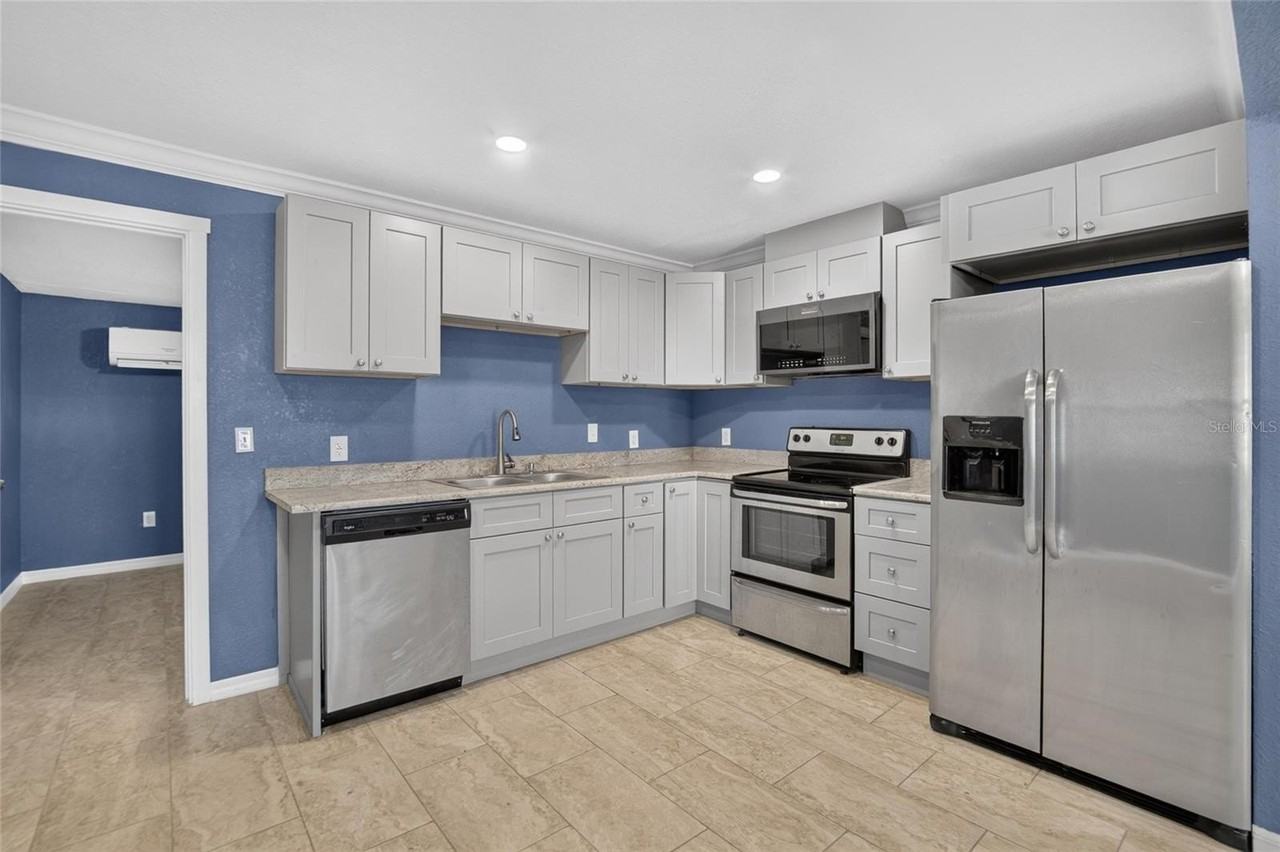 1754 27th St S - Photo 7 of 30