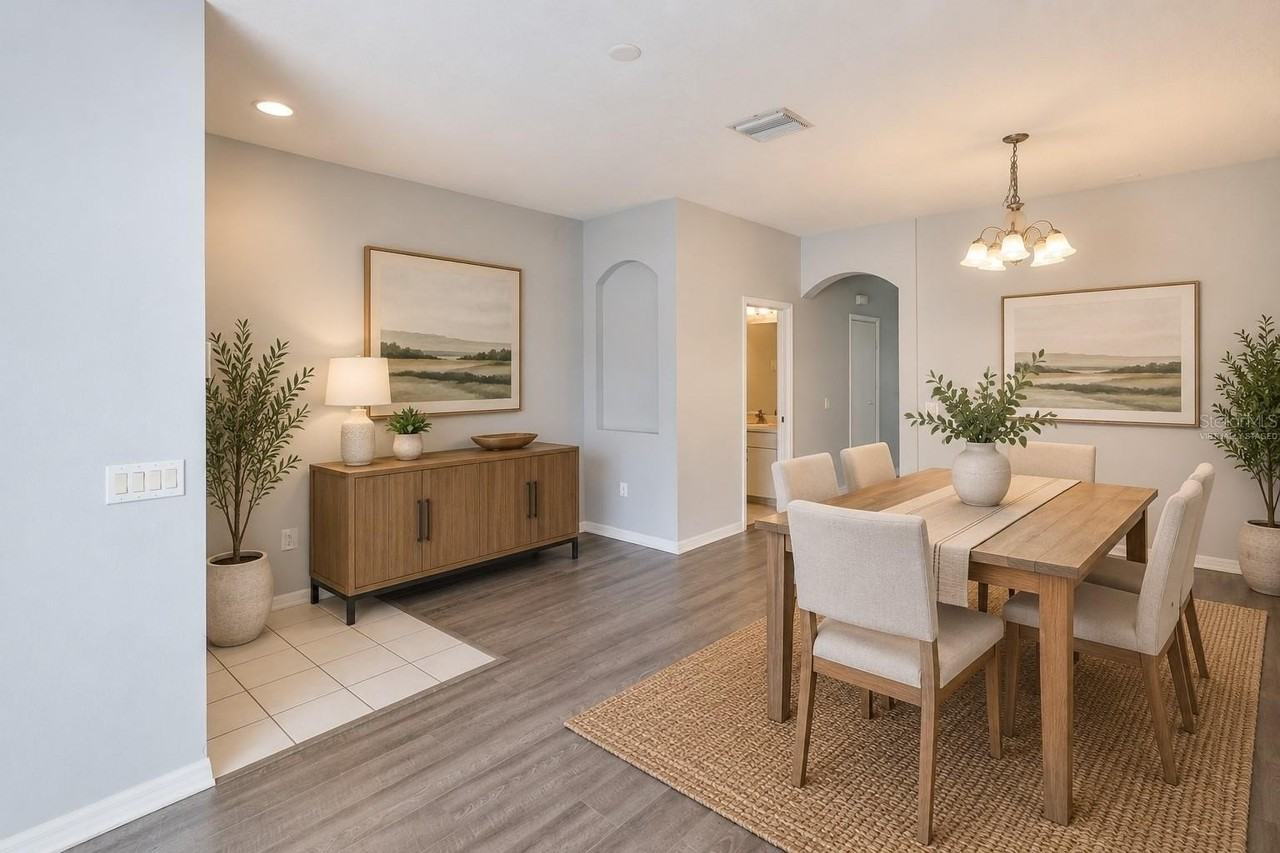 12950 Kings Crossing Dr - Photo 2 of 41