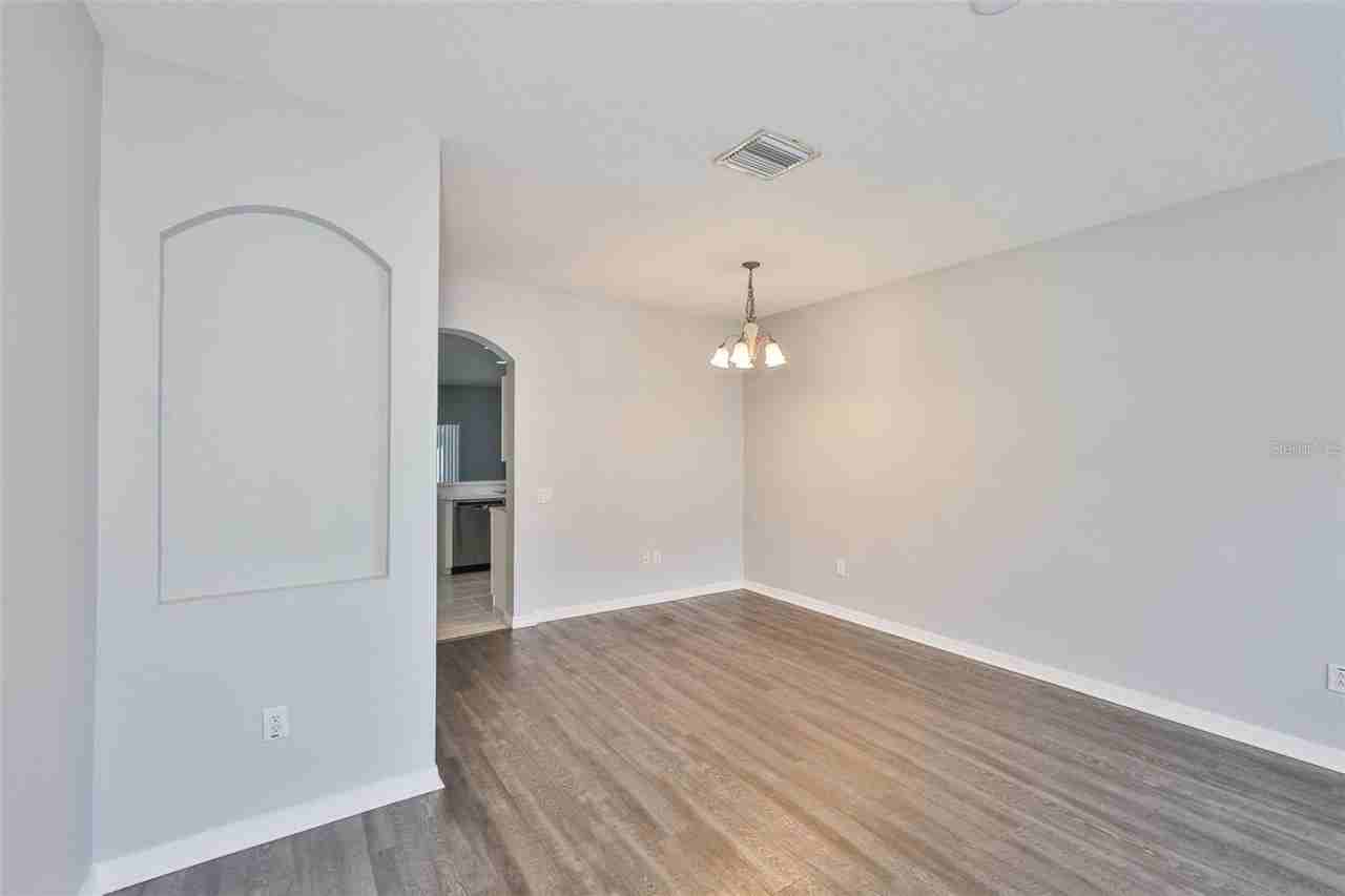 12950 Kings Crossing Dr - Photo 4 of 41