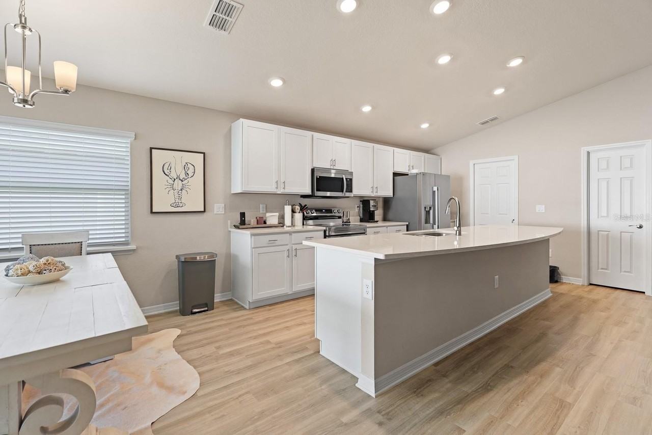 11720 Conifer Cone Ct - Photo 4 of 11