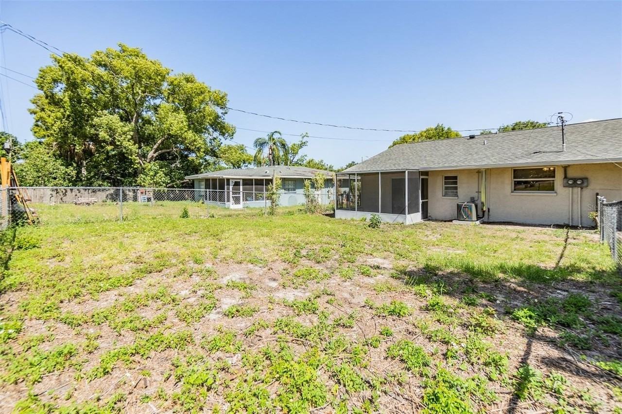 6740 Carnelian Ave - Photo 6 of 39