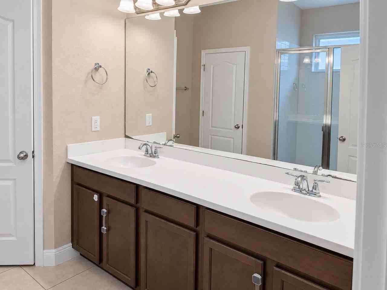 11517 Quiet Forest Dr - Photo 5 of 9