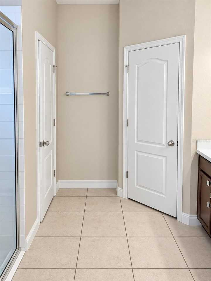 11517 Quiet Forest Dr - Photo 6 of 9