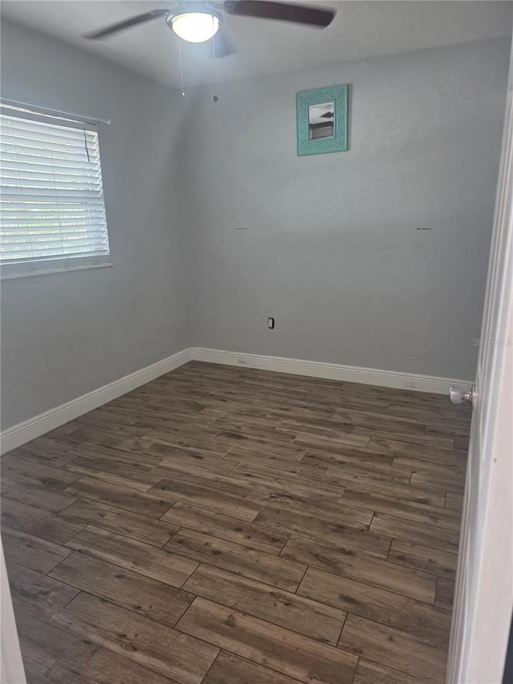 2807 41st Ave N #4 - Photo 6 of 7