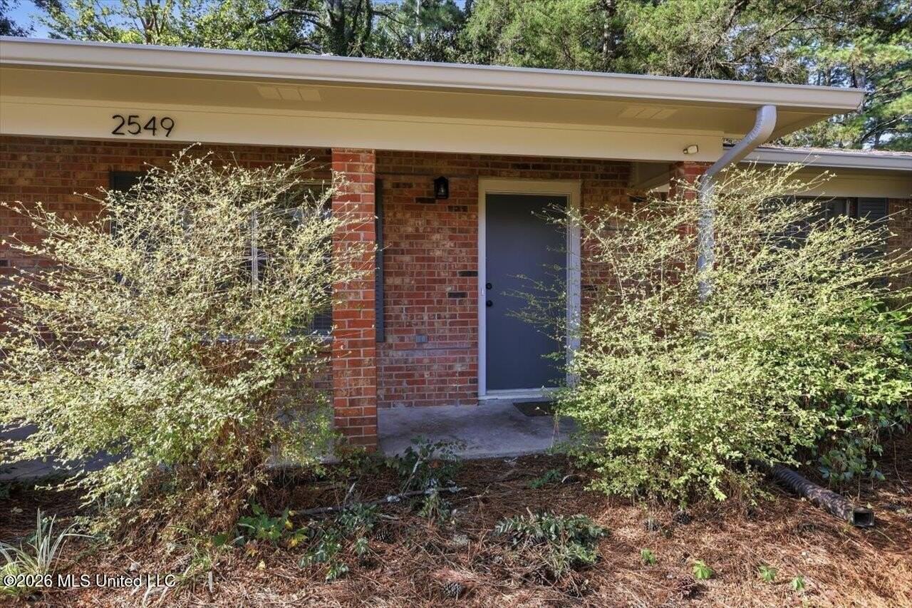 2549 Jennifer Dr - Photo 4 of 28