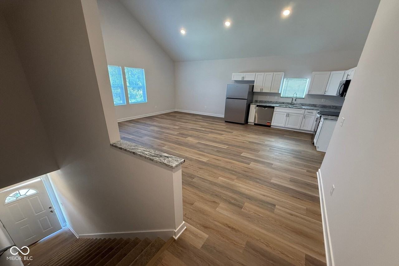 401 N Walcott St #B - Photo 5 of 16