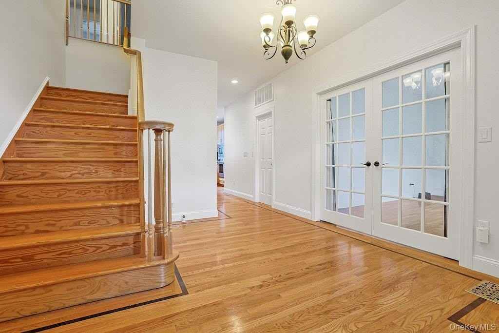 465 North St - Photo 5 of 42
