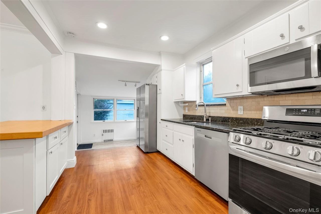 138 Hillcrest Ave - Photo 7 of 21
