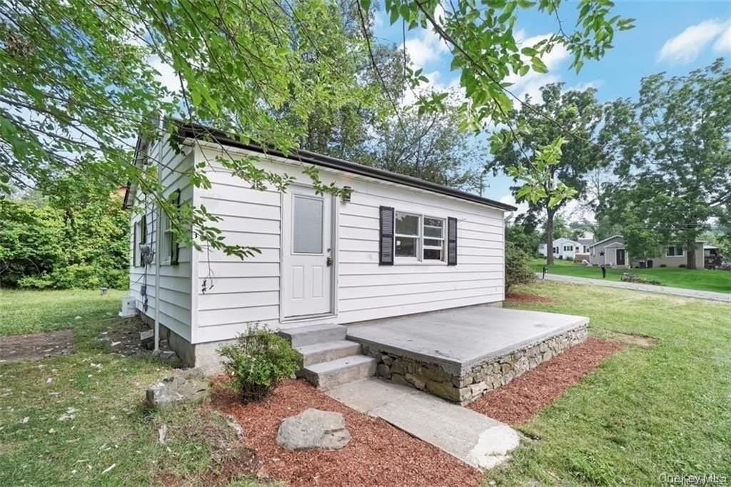 246 Orchard Dr - Photo 2 of 24