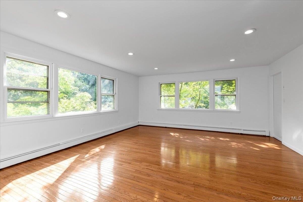 22 Putnam Ave - Photo 5 of 20
