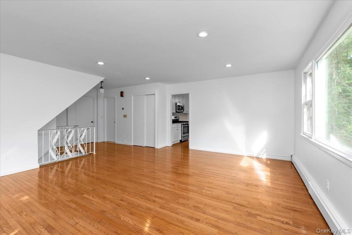 22 Putnam Ave - Photo 7 of 20