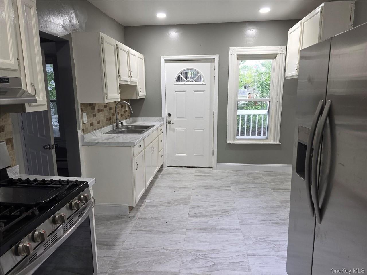 116 Orchard St - Photo 2 of 9